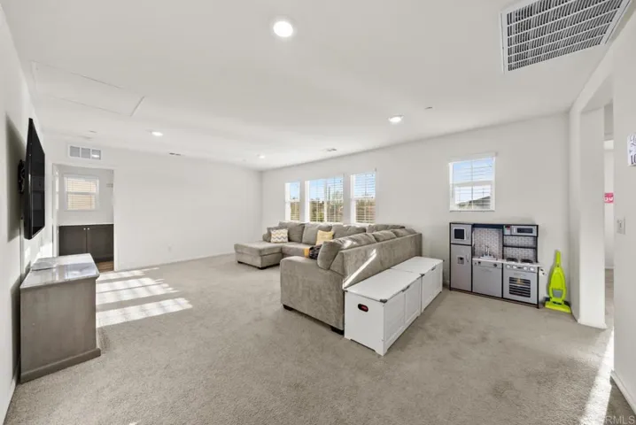 28464 Fressia Drive, Winchester, California 92596