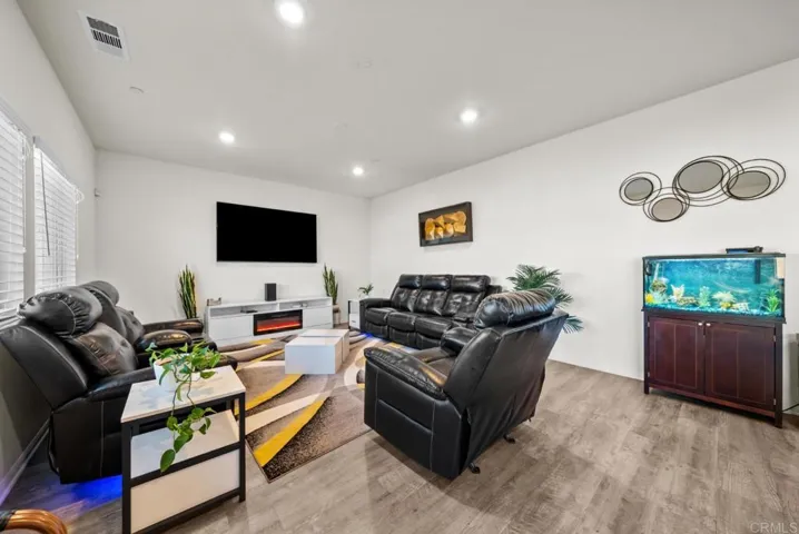 28464 Fressia Drive, Winchester, California 92596