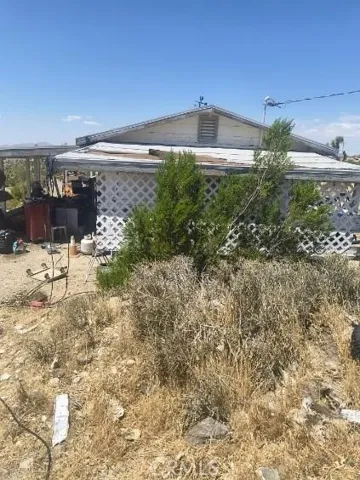 20727 Canyon, Apple Valley, California 92308