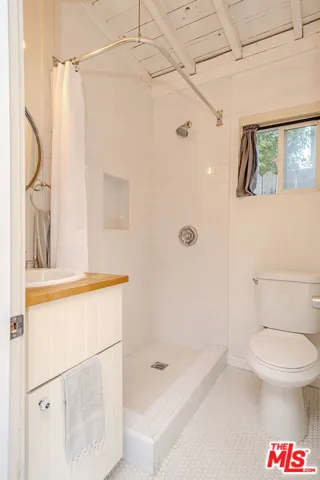 173 S Kingsley Drive, Los Angeles, California 90004