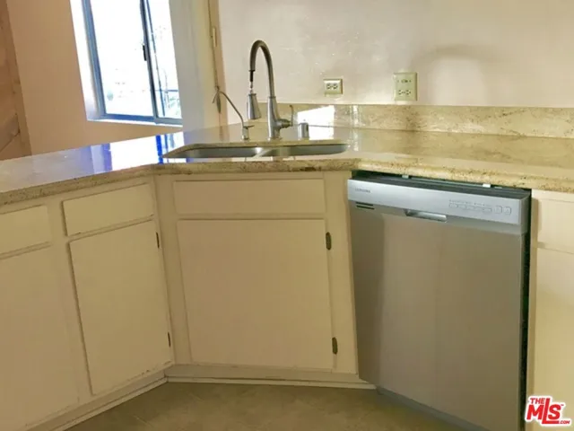 entertain in style