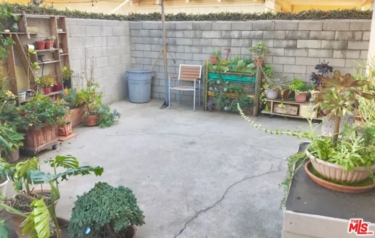create your own magical garden