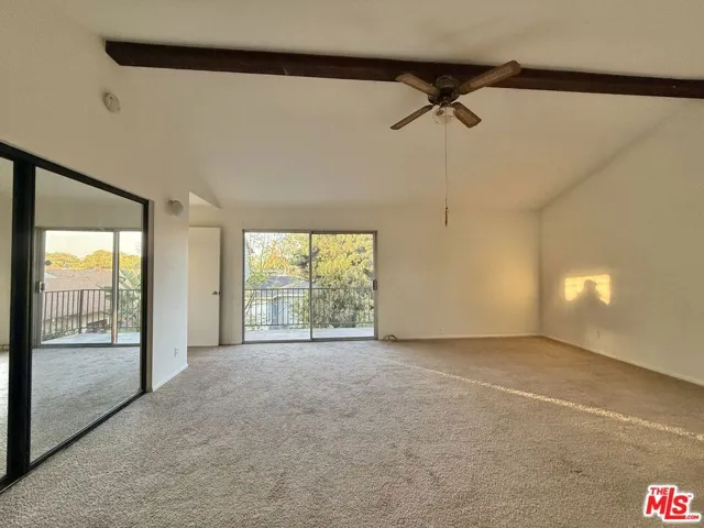 new carpet in huge primary sui