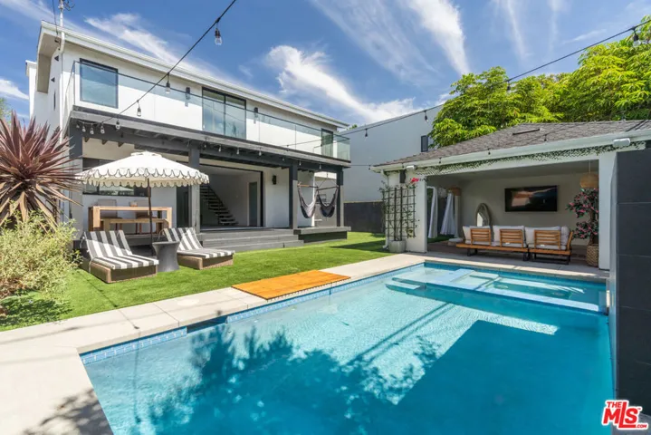 3207 Thatcher Avenue, Marina Del Rey, California 90292