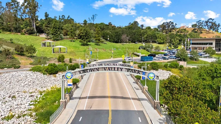 Laguna Niguel Community Center/YMCA has ton of activities and concerts in the parks!