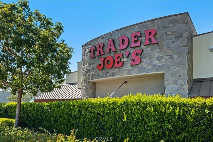 TJ's, Movie Theatres, Dining, Bev Mo, Nordstrom Rack all close by!