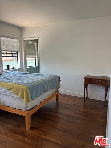 3497 Redwood Avenue, Los Angeles, California 90066