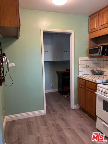 3497 Redwood Avenue, Los Angeles, California 90066