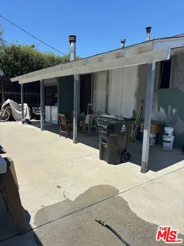 3497 Redwood Avenue, Los Angeles, California 90066