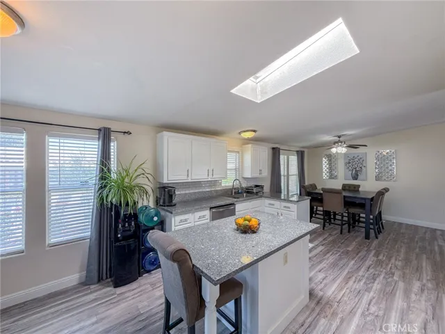 45465 E 25th Street 44, Lancaster, California 93535