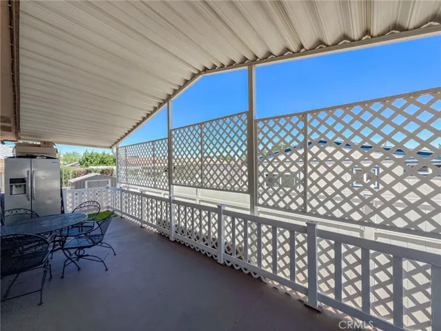 45465 E 25th Street 44, Lancaster, California 93535