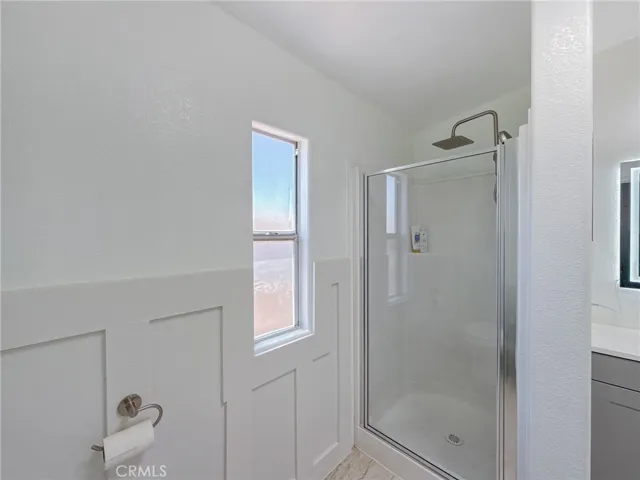 45465 E 25th Street 44, Lancaster, California 93535