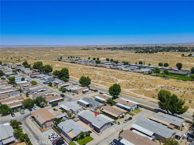 45465 E 25th Street 44, Lancaster, California 93535