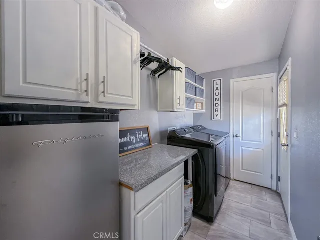 45465 E 25th Street 44, Lancaster, California 93535