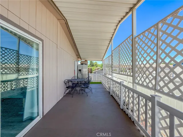 45465 E 25th Street 44, Lancaster, California 93535