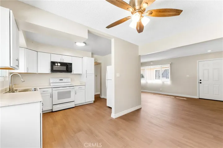 5932 Santa Barbara Avenue E B, Garden Grove, California 92845