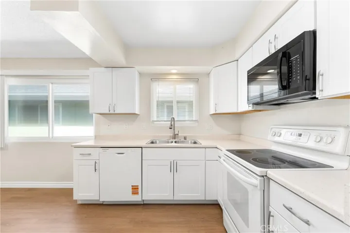 5932 Santa Barbara Avenue E B, Garden Grove, California 92845