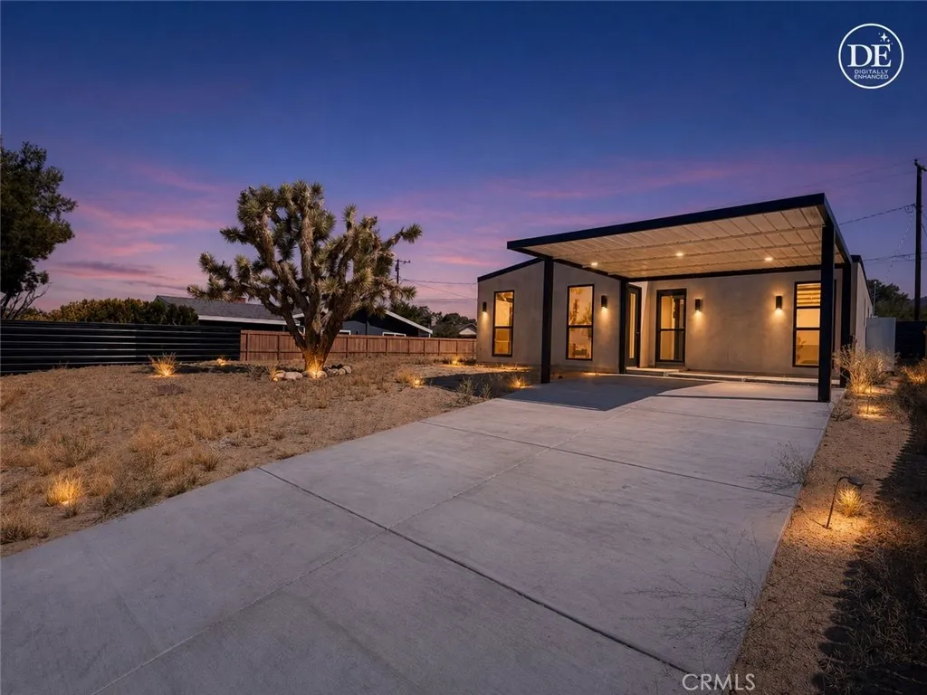 61523 Capilla Dr