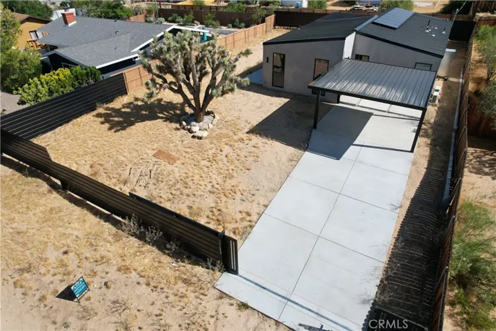 61523 Capilla Drive, Joshua Tree, California 92252