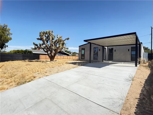 61523 Capilla Drive, Joshua Tree, California 92252