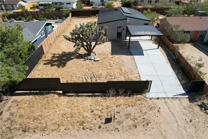 61523 Capilla Drive, Joshua Tree, California 92252