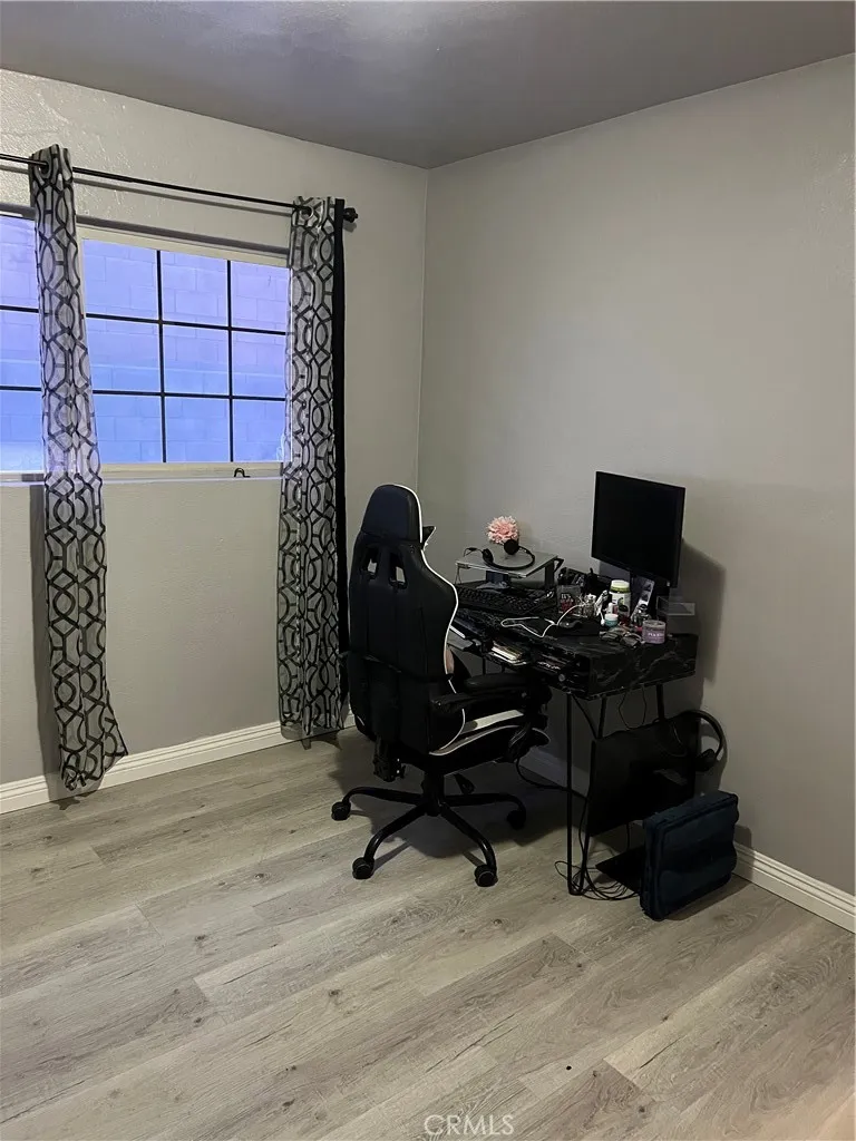 2nd bedroom