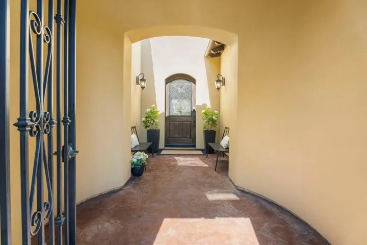9175 Tea Tree Way, Gilroy, California 95020