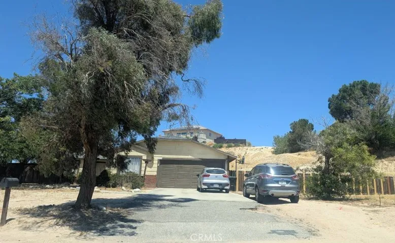 13578 Dean, Victorville, California 92395