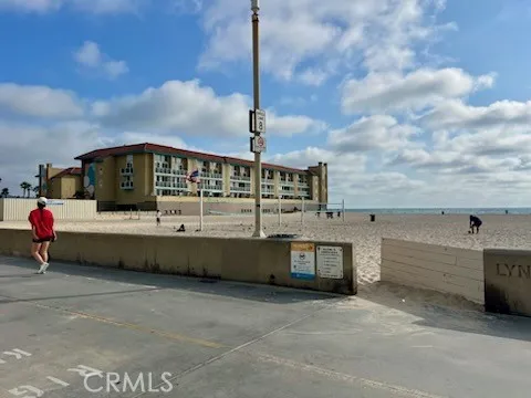 124 Lyndon Street, Hermosa Beach, California 90254