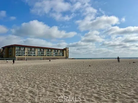 124 Lyndon Street, Hermosa Beach, California 90254