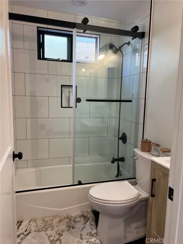 124 Lyndon Street, Hermosa Beach, California 90254