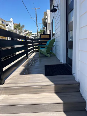 124 Lyndon Street, Hermosa Beach, California 90254