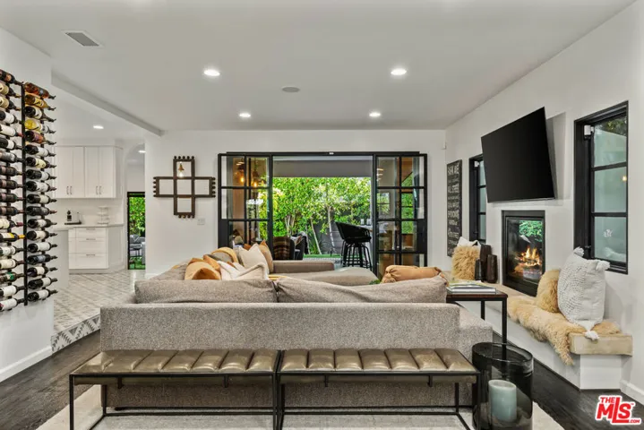 3159 Thatcher Avenue, Marina Del Rey, California 90292