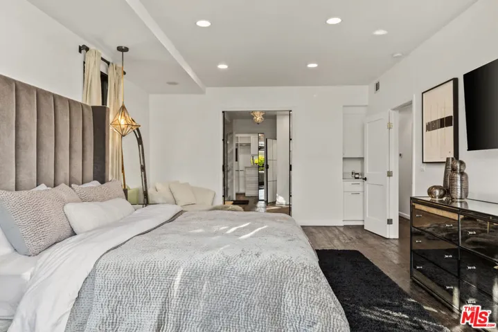 3159 Thatcher Avenue, Marina Del Rey, California 90292