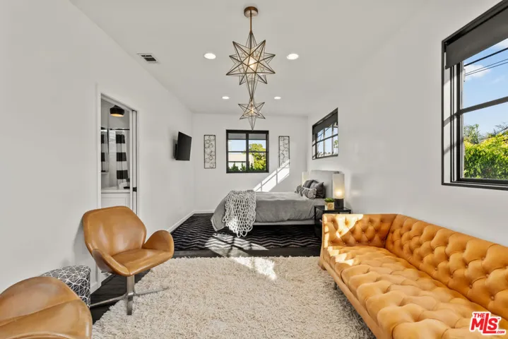 3159 Thatcher Avenue, Marina Del Rey, California 90292
