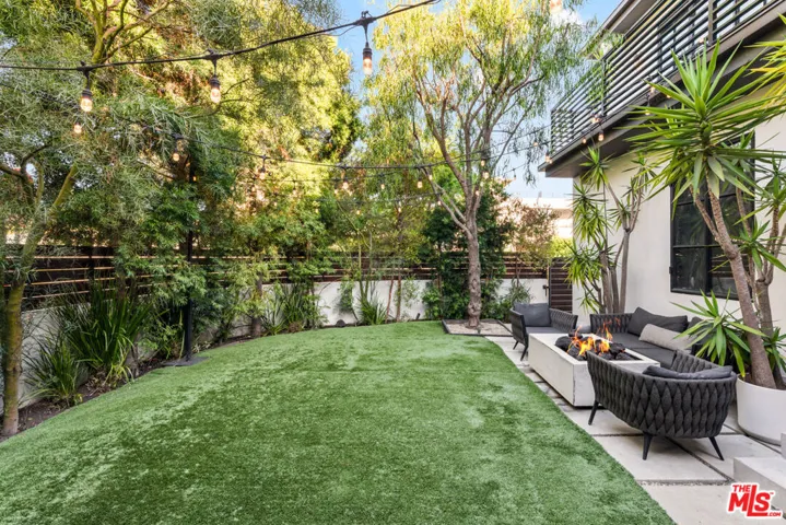 3159 Thatcher Avenue, Marina Del Rey, California 90292