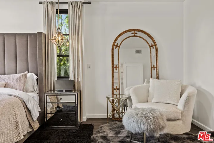 3159 Thatcher Avenue, Marina Del Rey, California 90292