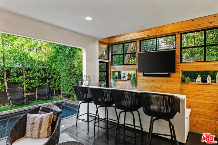 3159 Thatcher Avenue, Marina Del Rey, California 90292