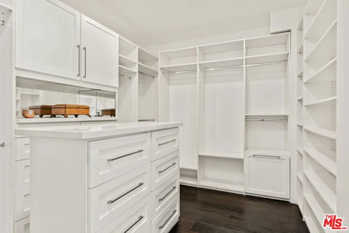 3159 Thatcher Avenue, Marina Del Rey, California 90292