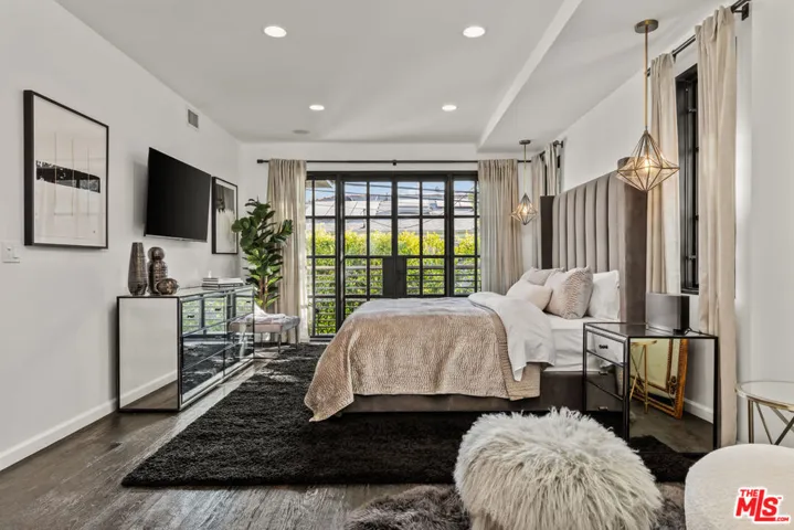 3159 Thatcher Avenue, Marina Del Rey, California 90292