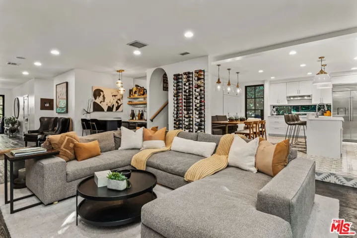3159 Thatcher Avenue, Marina Del Rey, California 90292