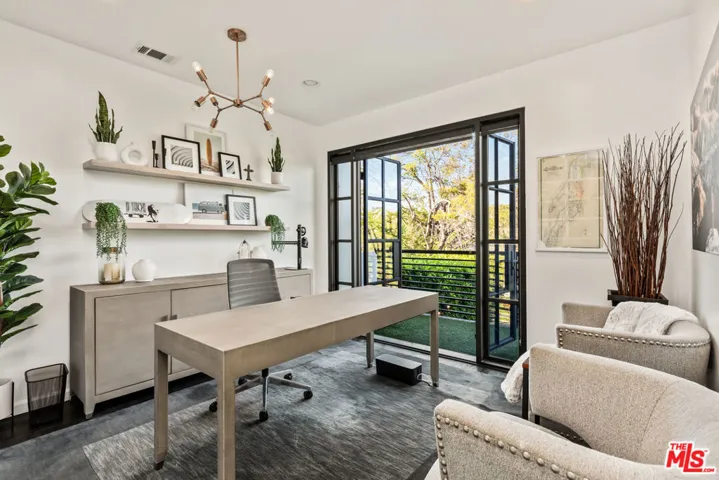 3159 Thatcher Avenue, Marina Del Rey, California 90292