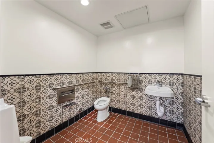 11100 Downey, Downey, California 90241