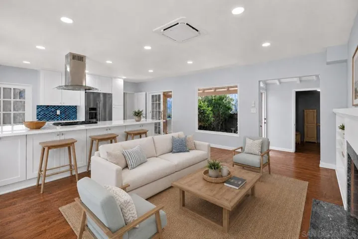 https://zimg.paragon.ice.com/ParagonImages/Property/PA/SDMLS/-530661/7/533/400/0335057102ead5c1a5e05ba0d6c0e72c/3/39e4adb3836ce43118d484e185bb4e6a/-530661-93bb5332-e57b-4ffc-9dbb-37adc27fb9ca.JPG