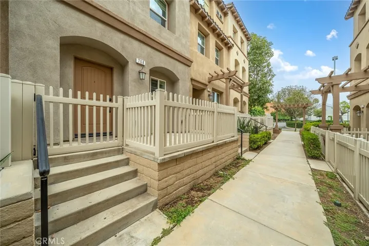 758 E Matchwood, Azusa, California 91702