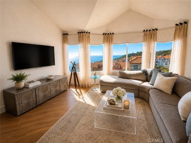15 Nice, Laguna Niguel, California 92677