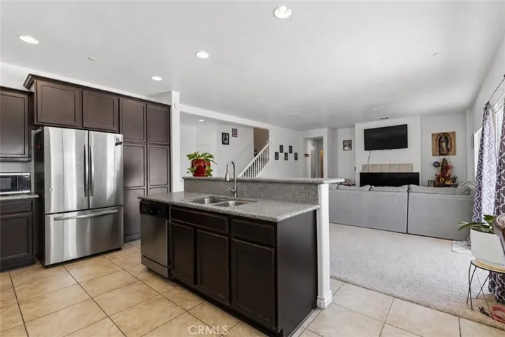 14239 Purple Canyon Rd, Adelanto, California 92301