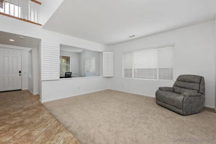 379 Edgewater Dr., San Marcos, California 92078