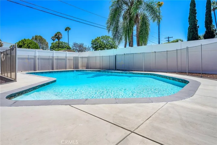 Solar Heated Sparkling Pool