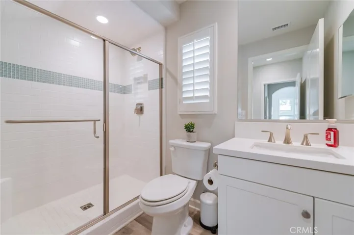 124 Holly Springs, Irvine, California 92618